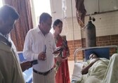 Father carries stillborn foetus to collectorate claiming medical negligence in UP's Mahewaganj; Goldar Hospital sealed