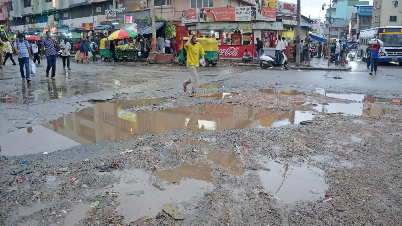 Road blockade in Karnataka: BJP calls statewide protest on Sept 24 over poor road conditions