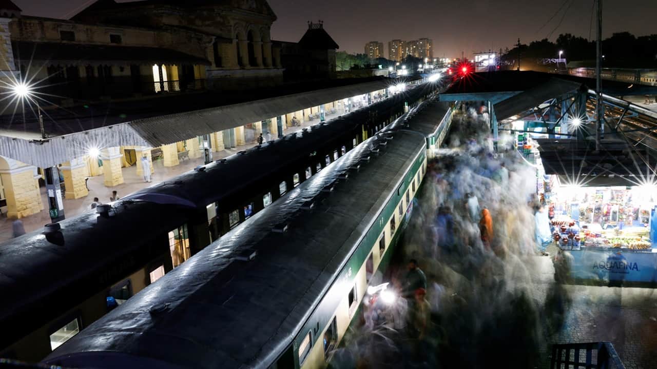 ADB to back Pakistan rail upgrade as China financing stalls: Report