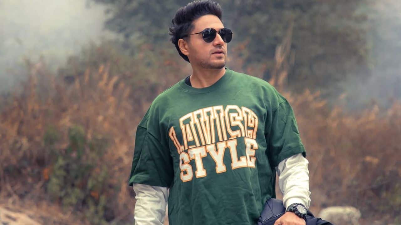 Not too image conscious He revealed on the stage that he doesn't worry about being judged or viewed differently by the public than he is in his on-screen personas. He believes that because he is human, he will feel a wide range of emotions and that becoming upset or emotional is normal.