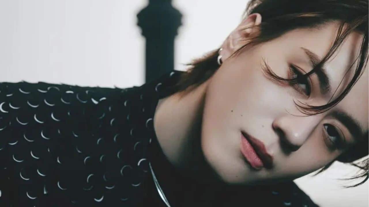 GOT7’s Yugyeom announces military enlistment date with handwritten note