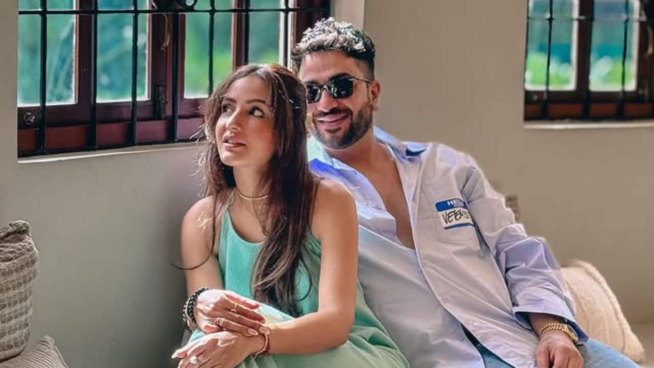 A look at Jasmin Bhasin and Aly Goni's love story A look at Jasmin Bhasin and Aly Goni's love story