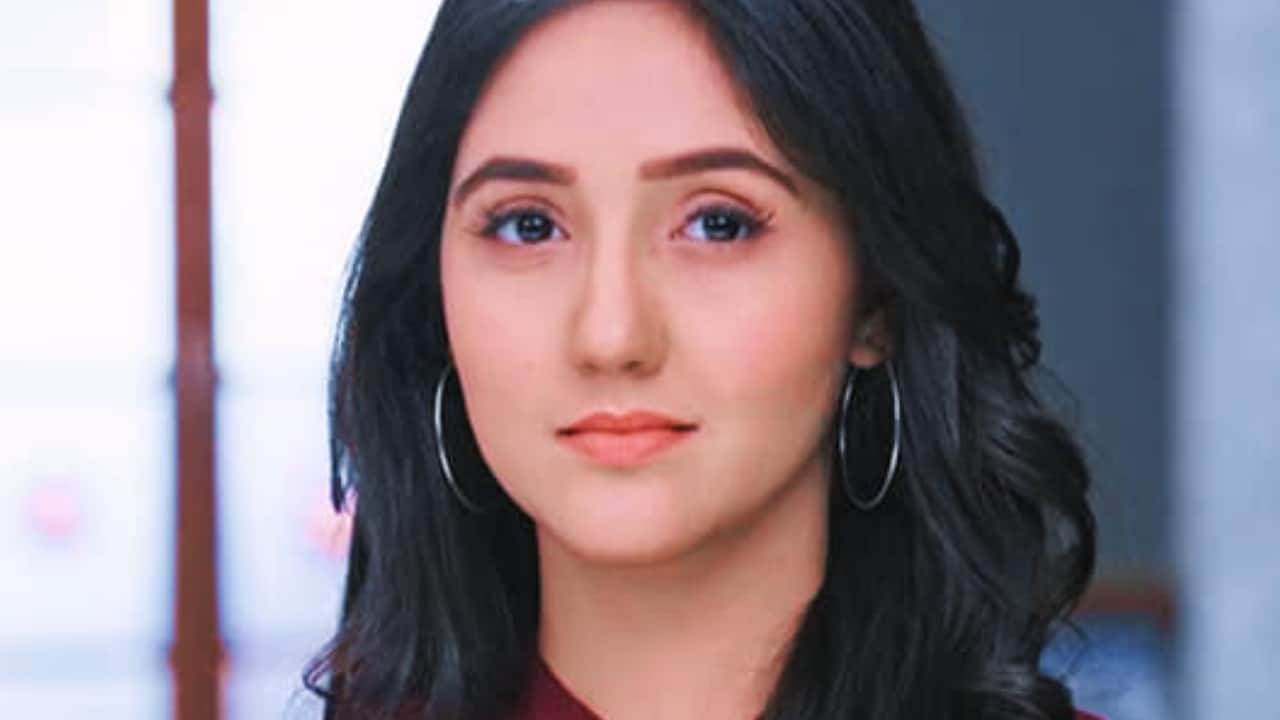 Aims to Be Youngest BB Winner - Bold and ambitious, Ashnoor openly declared her intention: “no one’s ever won BB at such a young age—I want to be the first.”