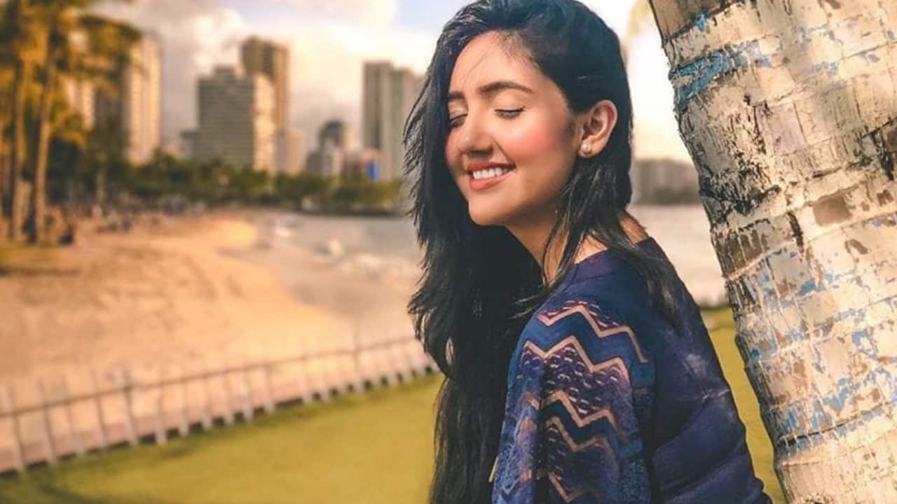 Homeowner at Nineteen - At just 19, Ashnoor achieved the milestone of buying her very own dream home in Mumbai—talk about early maturity!