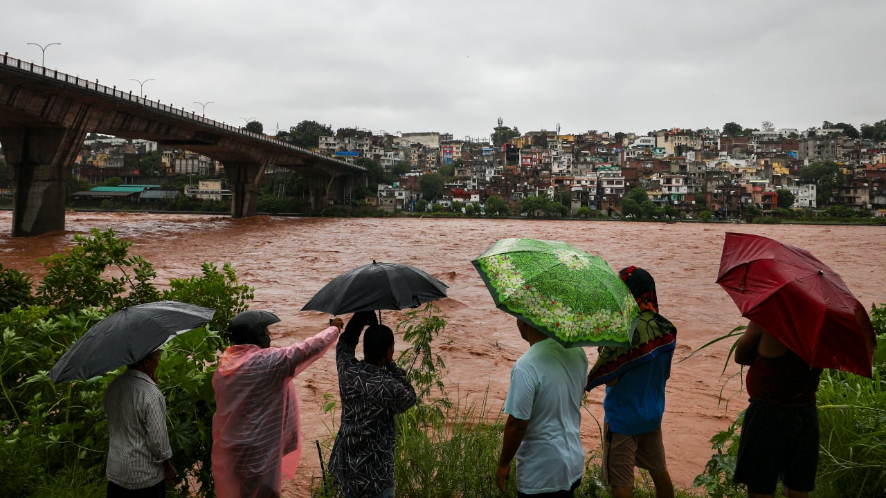 Jammu and Kashmir Weather: IMD issues 'Red Alert', warns of extremely heavy rainfall