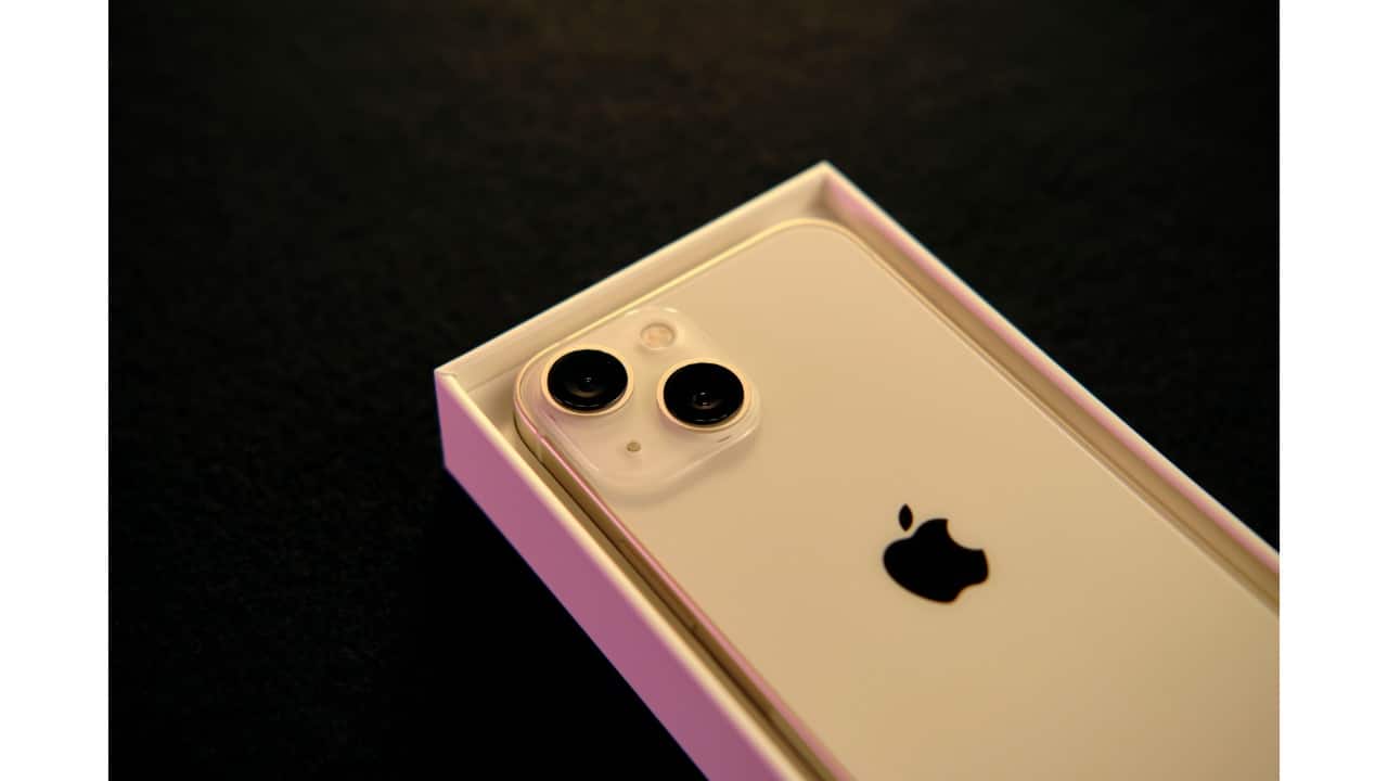 Wipe your old iPhone (after setup) Once your new iPhone is up and running, erase all content and settings from your old device. This protects your privacy and preps the phone for trade-in, resale, or handing down. Wipe your old iPhone (after setup) Once your new iPhone is up and running, erase all content and settings from your old device. This protects your privacy and preps the phone for trade-in, resale, or handing down.