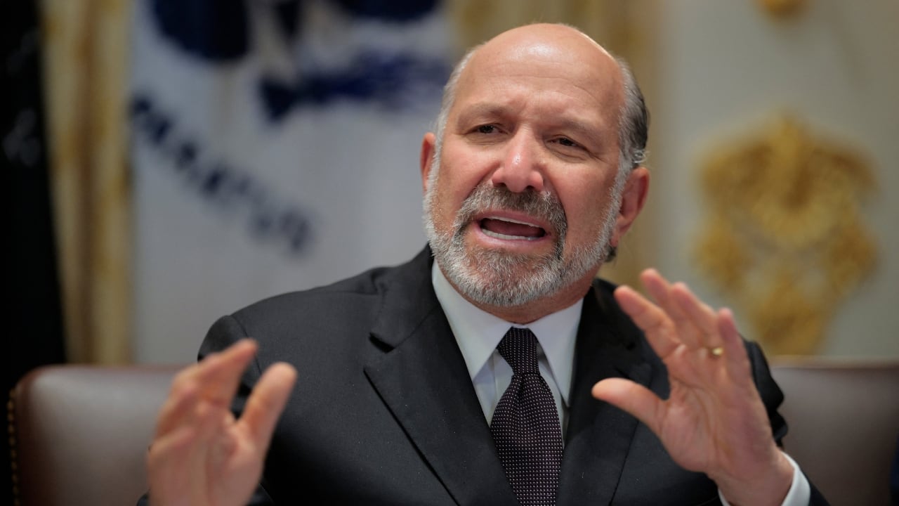 Trump admin calls H-1B visa 'a scam', signals overhaul: Here's how it may impact Indians