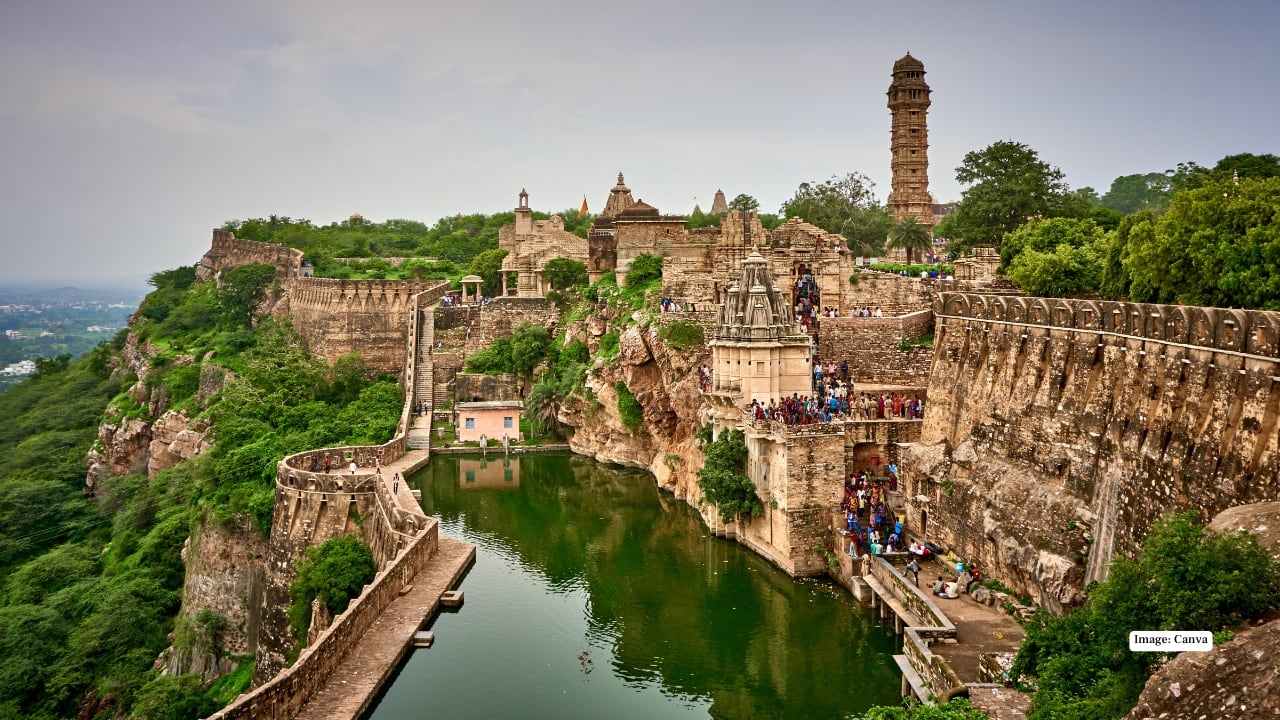 8. Chittorgarh Fort, Rajasthan — Padmaavat (2018) Grandeur, sacrifice, and legends as old as time—Chittorgarh Fort was immortalized on screen by Padmaavat. Though much was recreated on set, the real fort’s palaces, towers, and battle-scarred walls will leave you awestruck. (Image: Canva)