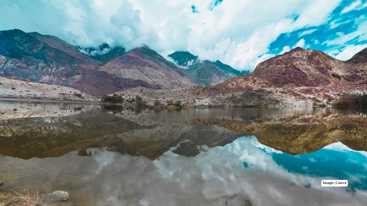 5. Yarab Tso: Serenity in Isolation Yarab Tso is a secluded high-altitude lake that remains largely undiscovered by mass tourism. Surrounded by rugged cliffs and rolling plains, it’s a haven for peace-seekers and nature lovers. Its tranquil waters and dramatic landscapes make it an ideal spot for reflective walks and camping under star-studded skies. (Image: canva)