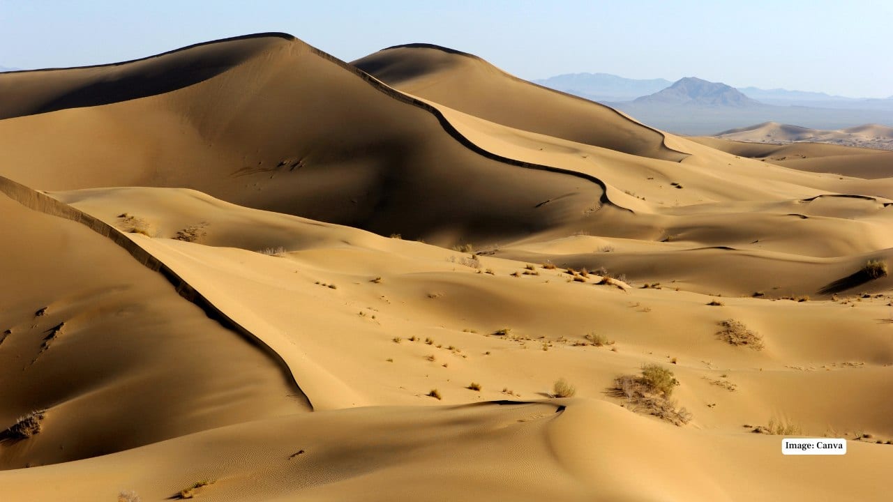10. Iran – 300,000 sq km Iran’s Dasht-e Kavir and Dasht-e Lut are otherworldly—salt flats, starry skies, and some of the hottest recorded temperatures on Earth. (Image:Canva)
