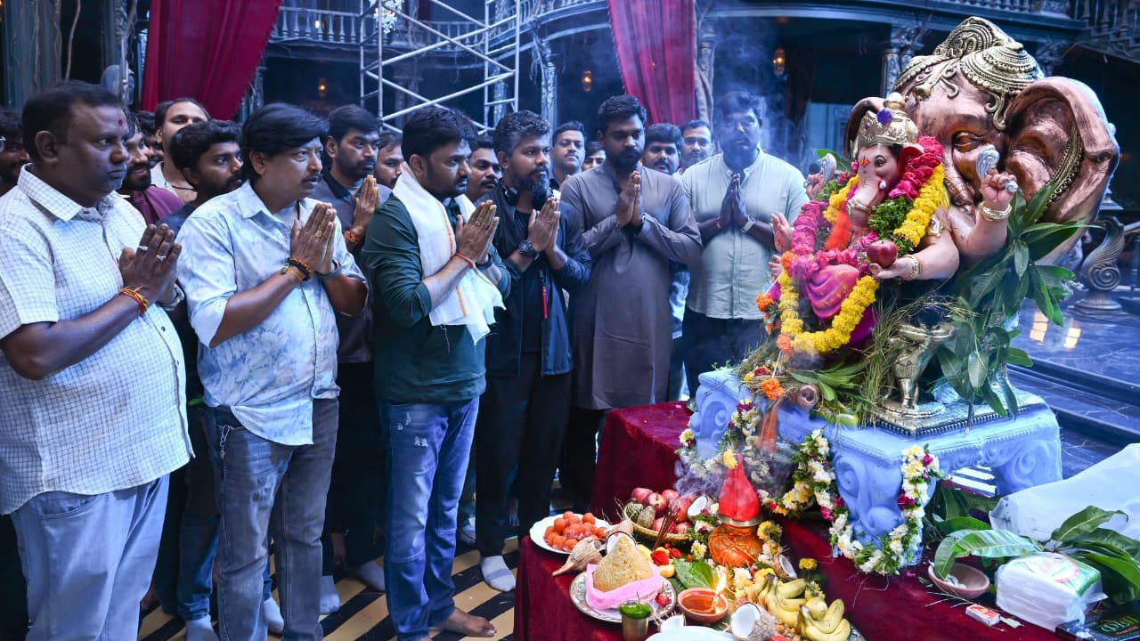 Prabhas' The RajaSaab crew celebrate Ganesh Chaturthi on horror-fantasy set