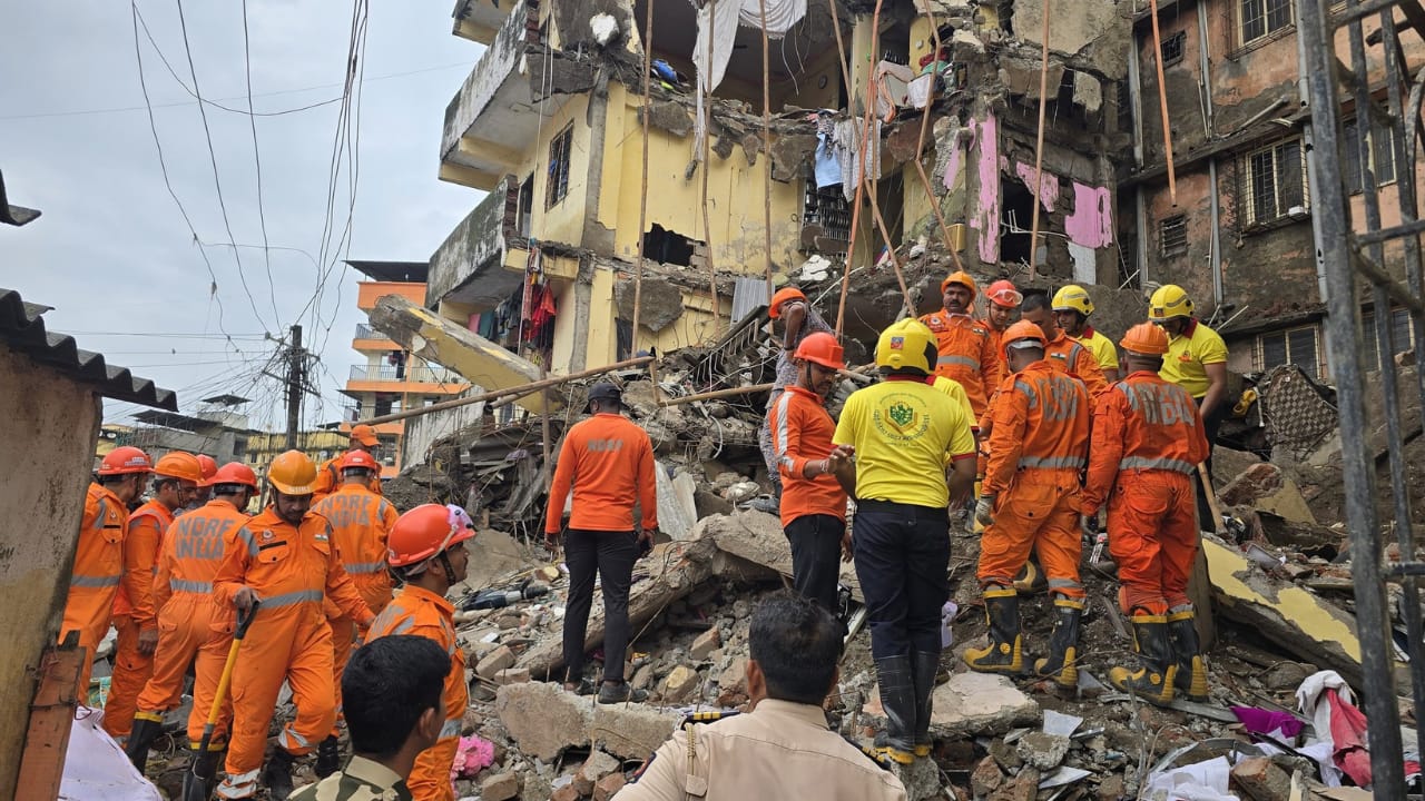 The official added that initially they had to remove the debris manually since the machinaries could not be used. The narrow lanes did not allow heavy machinery like JCBs or cranes to reach the site, forcing teams to rely heavily on manual methods to remove debris. (Photo credit: X)