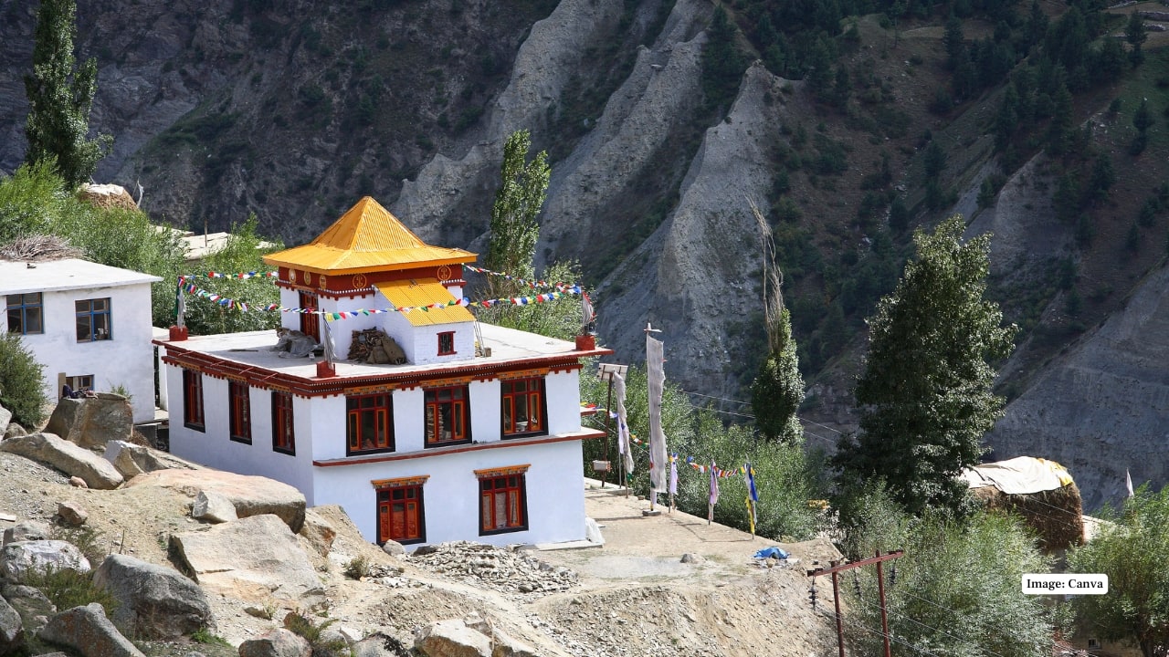 4. Tandi: The Confluence Village Tandi, in Lahaul Valley, holds spiritual and geographical significance as it sits at the confluence of the Chandra and Bhaga rivers, offering travellers breathtaking views of snow-capped mountains. (Image: Canva)