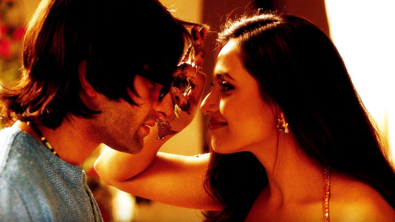 Hum Tum (2004)  A sweet tale of two opposites, Karan and Rhea, who meet at various points in their lives, navigating misunderstandings and growing chemistry. The movie is known for its playful narrative, animated sequences, and fresh take on modern romance.