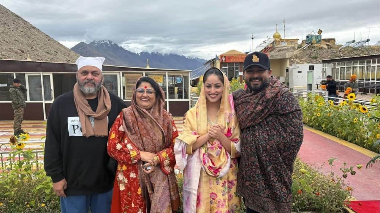 Yami Gautam joins husband Aditya Dhar in Leh, offers prayers at Gurudwara with parents