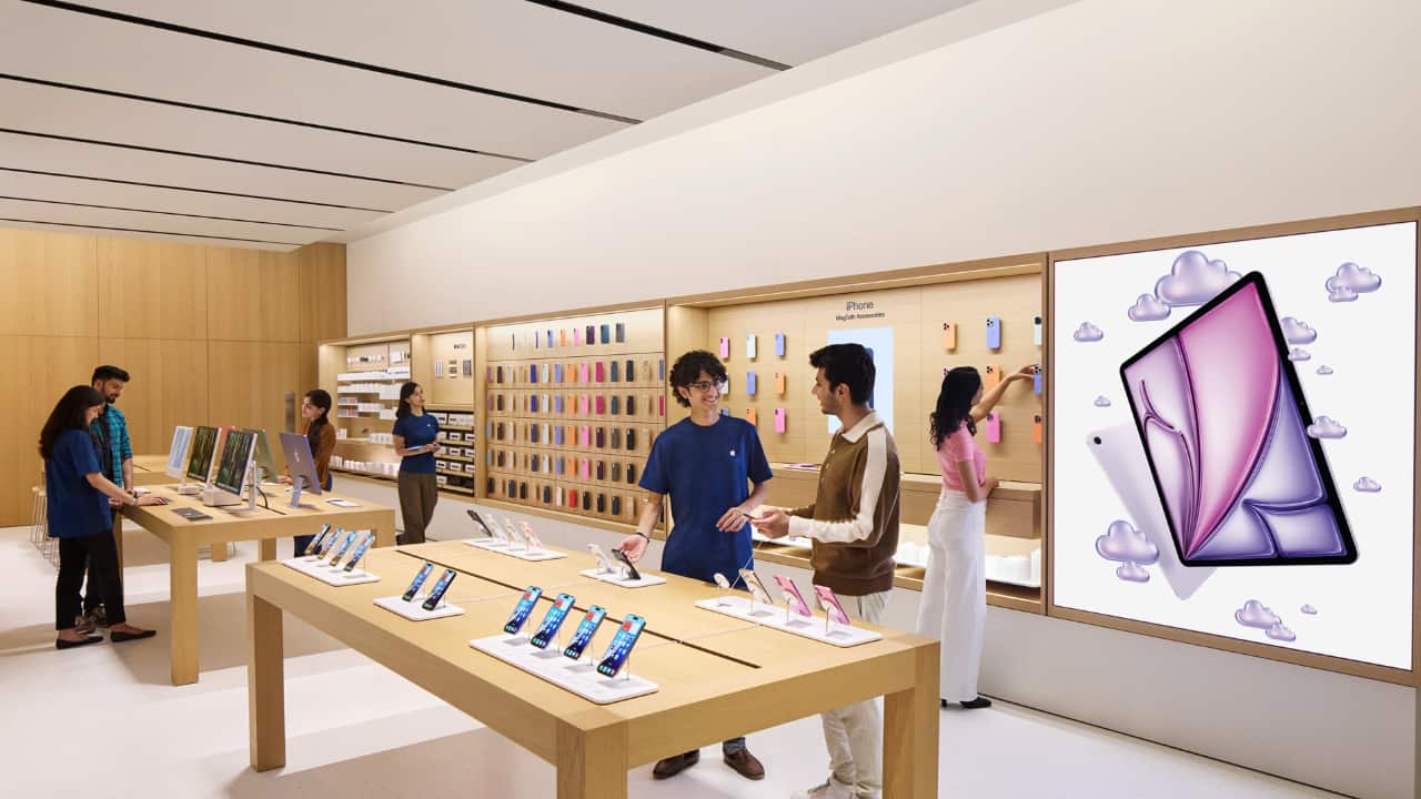 Modern design with sustainable focus The store has been built with renewable energy and carbon-neutral operations, in line with Apple’s global environmental goals. Spacious product avenues and natural lighting make the interiors feel open and inviting. Visitors will find carefully arranged tables showcasing iPhones, iPads, Macs, Apple Watch, and accessories, encouraging hands-on exploration.