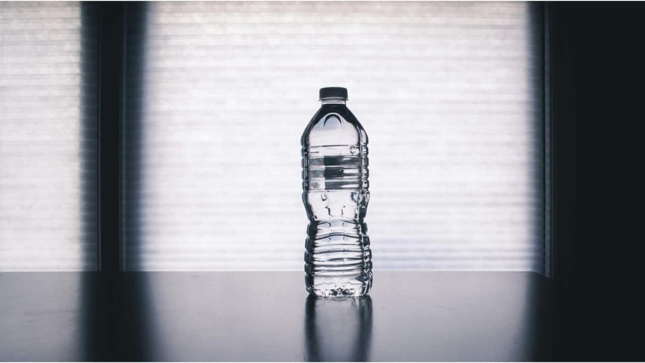 What happens if you drink water from the plastic bottle left in the car for days? What happens if you drink water from the plastic bottle left in the car for days?