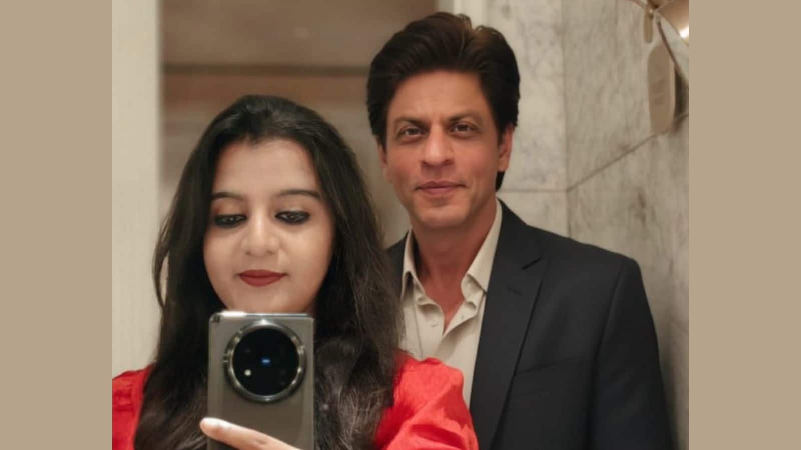 Now selfie with Shah Rukh Khan is possible without meeting him, all thanks to Gemini’s Nano Banana