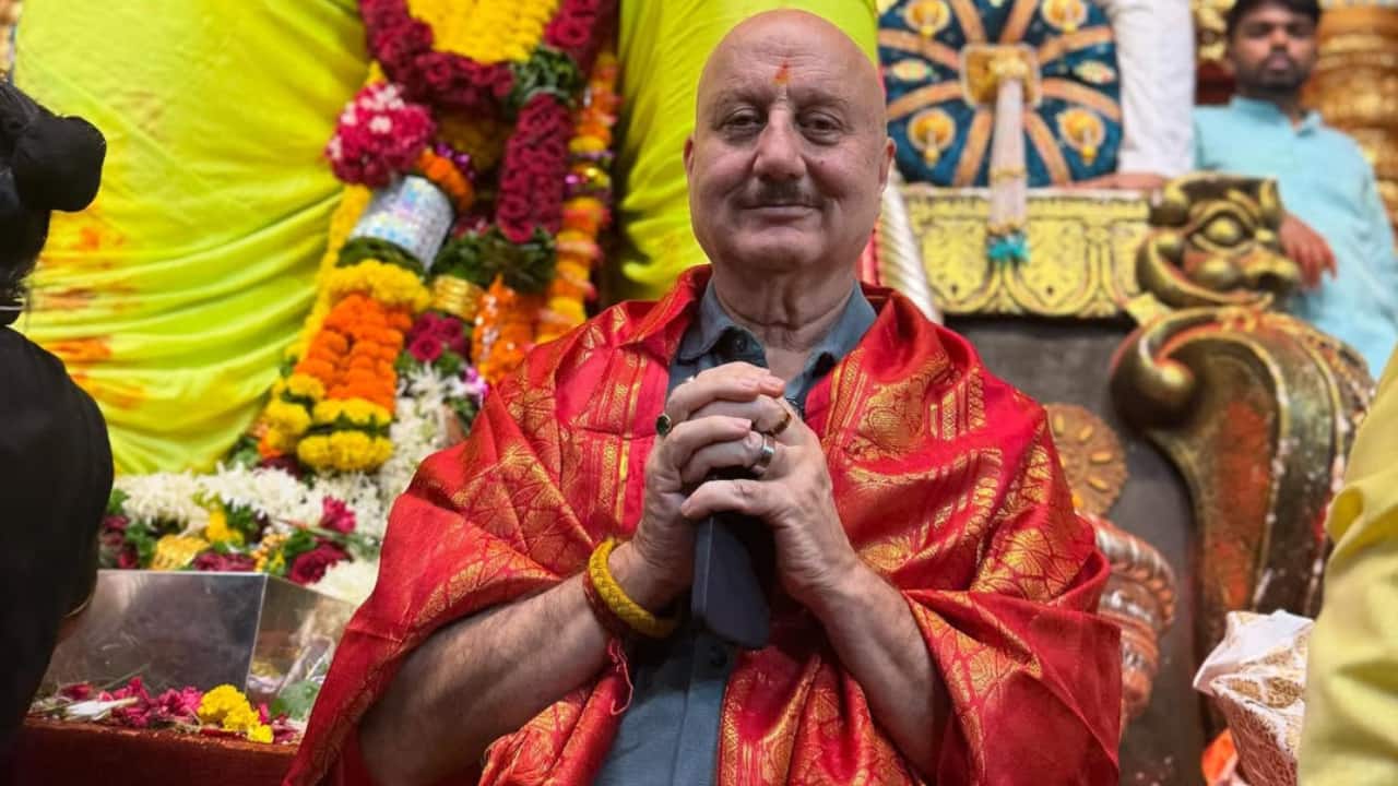Anupam Kher trolled after claims of visiting Lalbaugcha Raja without VIP arrangement, netizens say ‘You wouldn’t have felt the same way if you were…’