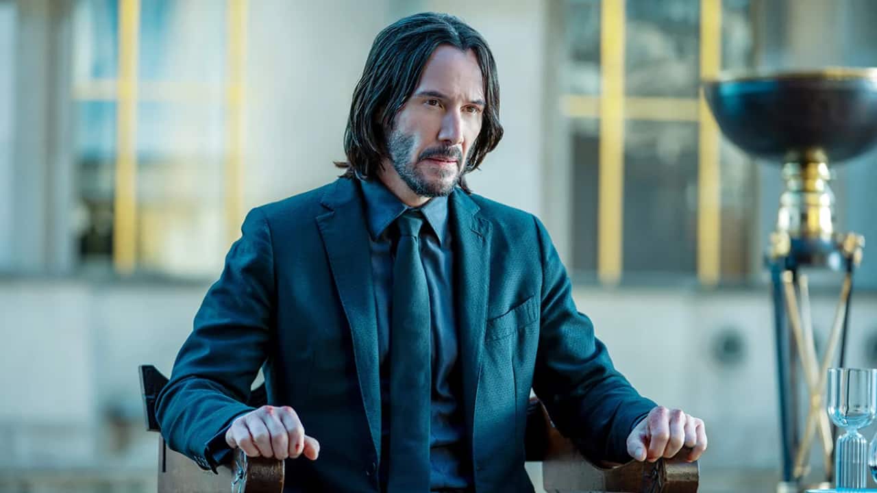 Dyslexia diagnosis Keanu Reeves was diagnosed with dyslexia when he was a child and was forced to drop out of high school due to the challenges of traditional schooling. He later overcame his learning disabilities and found a passion for acting and storytelling in spite of these obstacles, which eventually drove his lucrative acting career.