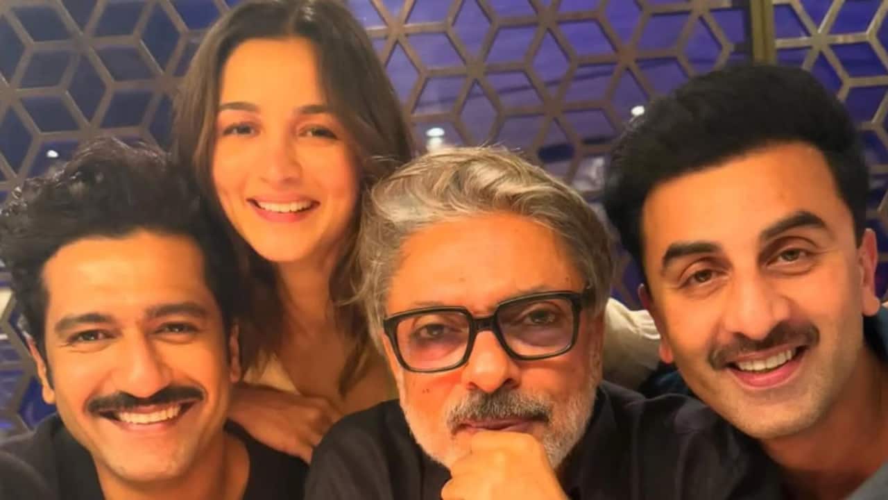 Director Sanjay Leela Bhansali faces FIR in Bikaner over 'Love & War' dispute