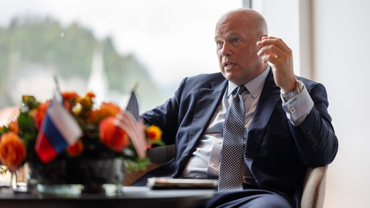 US holds back China trade threats as it weighs Russia sanctions