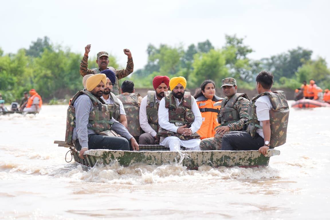 Punjab declares all 23 districts flood-hit: Farmers along Beas, Ravi rivers offer land for embankments