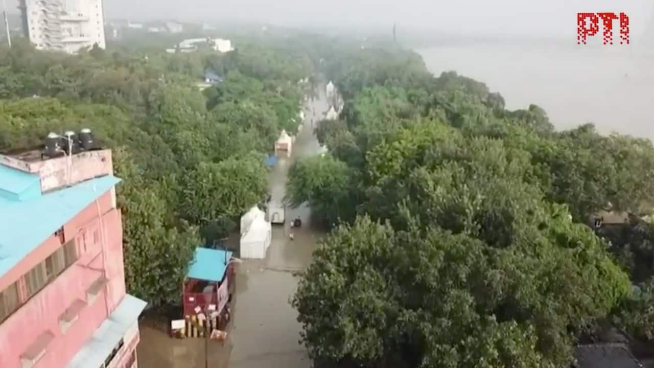 Delhi's flood preparedness tested as Yamuna water level nears 1978 record, thousands evacuated