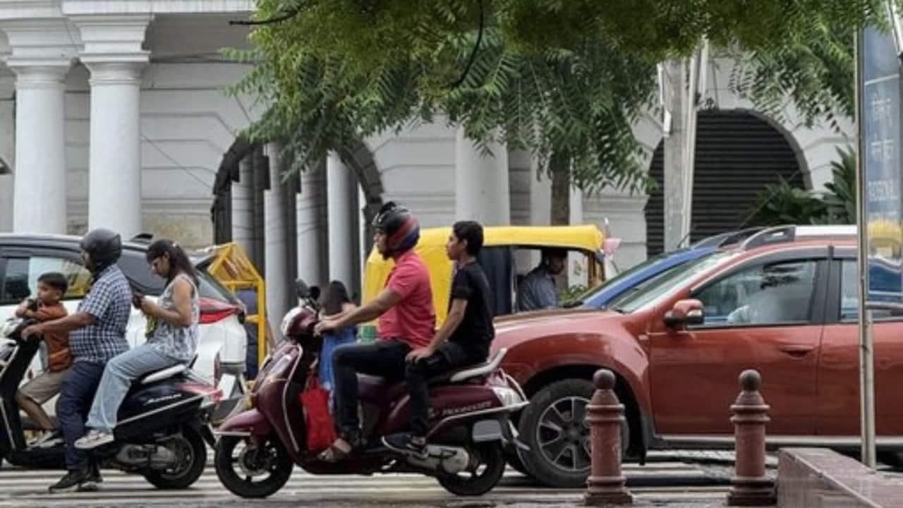 From daylight to neon lights: Delhi's CP, India Gate to get nightlife boost