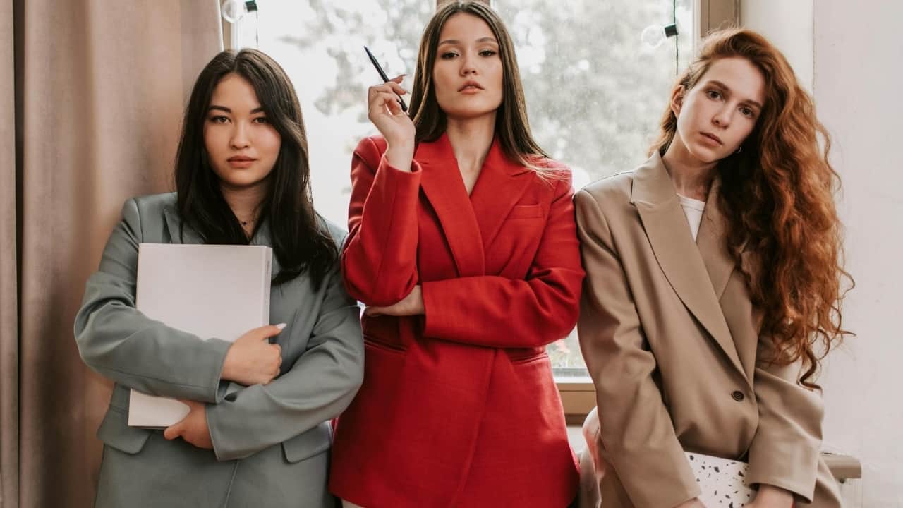 Fashion tips: Obsessed with oversized blazers? Here’s how to style it for fall 2025 Fashion tips: Obsessed with oversized blazers? Here’s how to style it for fall 2025