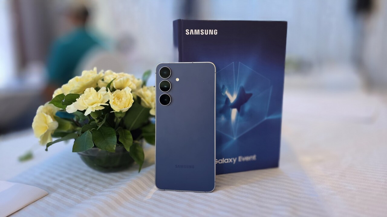 Samsung Galaxy S25 FE India price announced with free storage upgrade and other offers