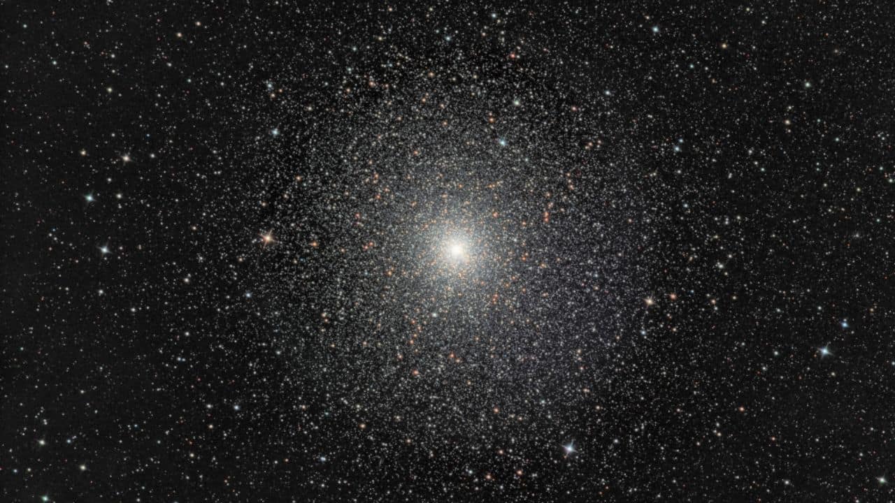 NASA's picture of the day, September 5: Globular stellar cluster with thousands of stars lights up the southern sky