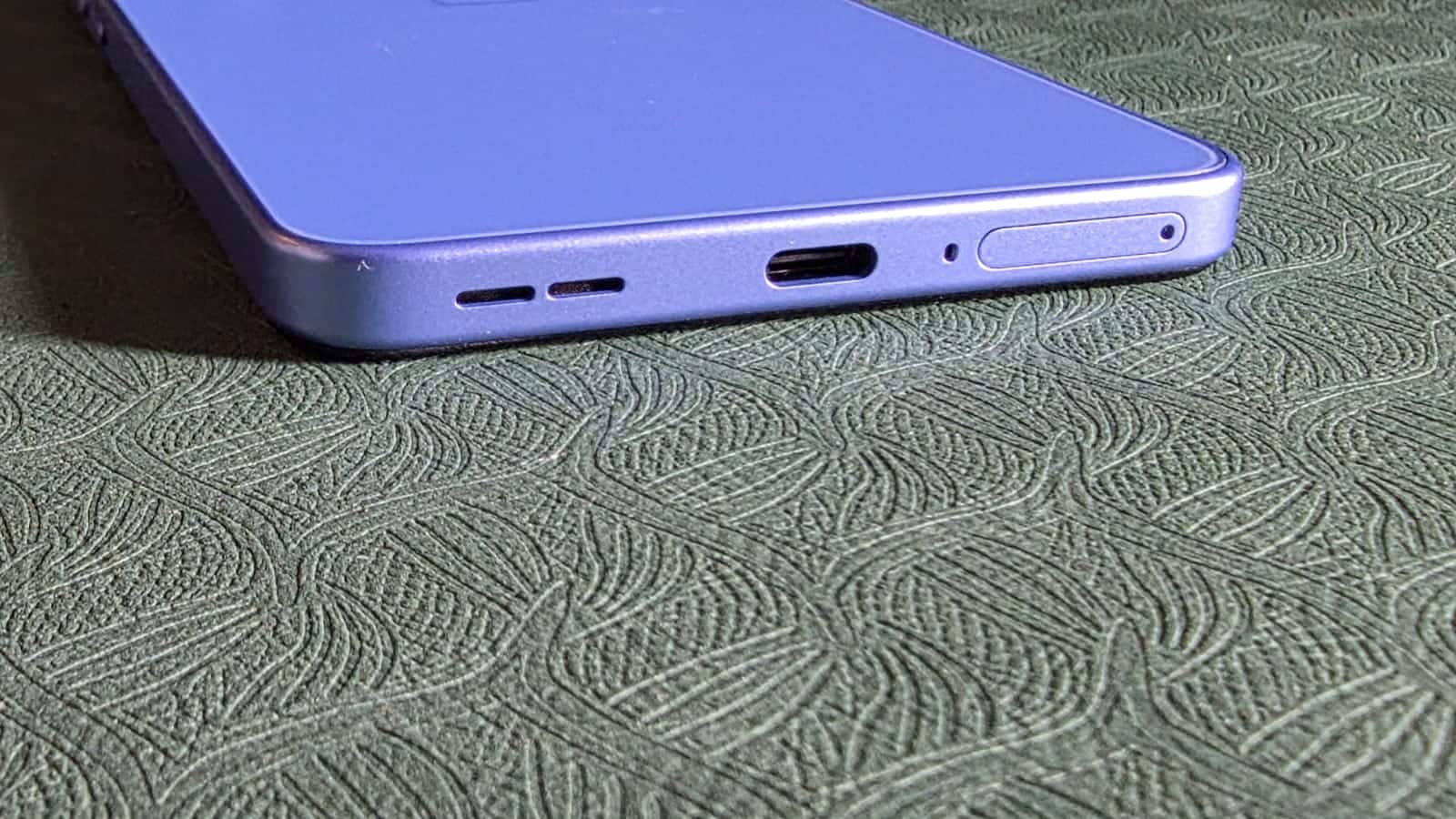 OnePlus Norc CE5 charging