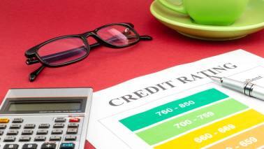 Can you get a personal loan with an average credit score? Here’s how
