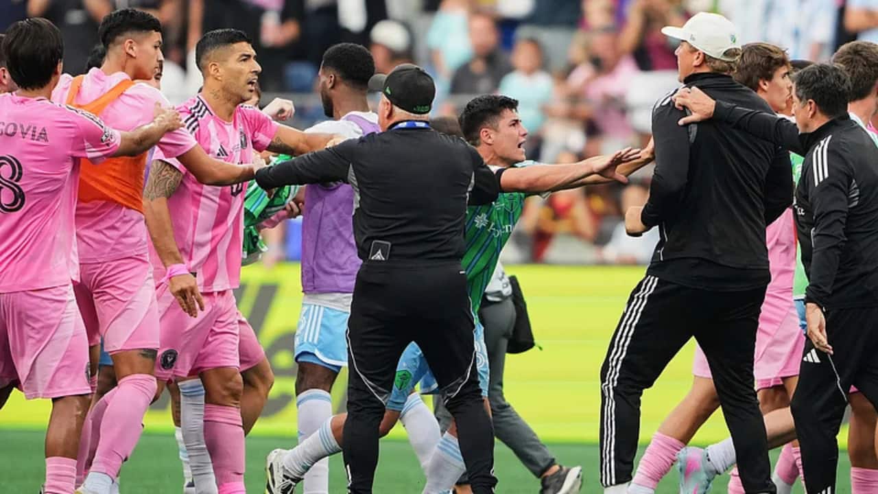 Inter Miami's Luis Suárez suspended for 6 Leagues Cup matches after spitting incident