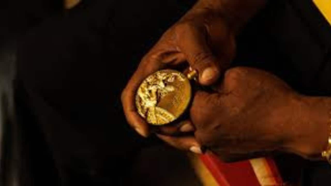 37 years after ‘daylight robbery’, American boxer gets Olympic gold