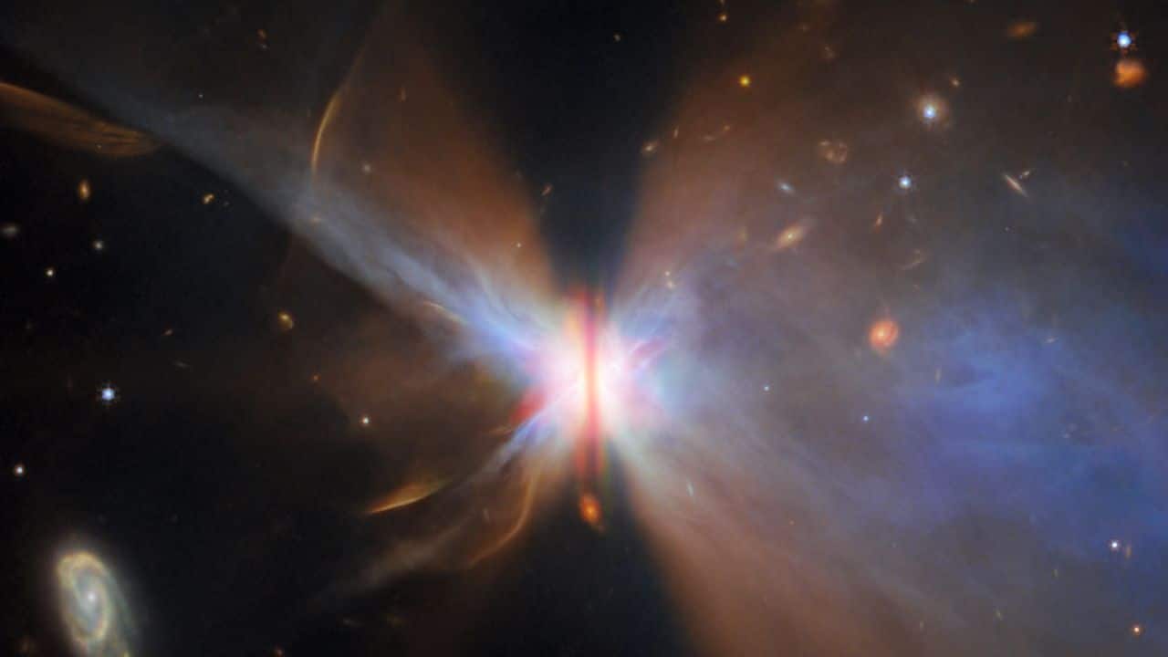 IRAS 04302: The Butterfly Nebula, captured by Webb, shows a planet-forming disk of gas and dust around star IRAS 04302+2247, shaping future planets. (Image: NASA)