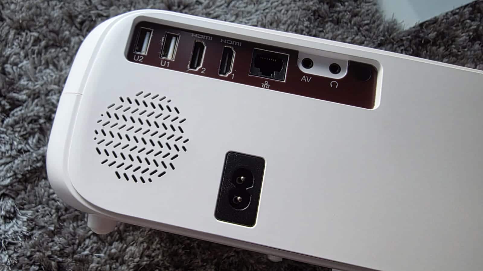 Wireless connectivity and streaming Connectivity is a strong point for the OTEK Galaxy Smart Projector. It supports Wi-Fi 6 on both 2.4GHz and 5GHz bands, ensuring smoother streaming with less buffering. Bluetooth 5.0 adds another layer of flexibility, whether you want to pair it with wireless headphones or external speakers. For wired connections, HDMI, USB, and AV ports are available, and HDMI ARC support is a nice addition for those who want to route audio through a soundbar or home theatre system. Screen mirroring works reliably across Android and iOS devices, making it useful for quick presentations or sharing content from a phone. In practice, Wi-Fi performance is solid, though the quality of mirroring still depends on your network stability.