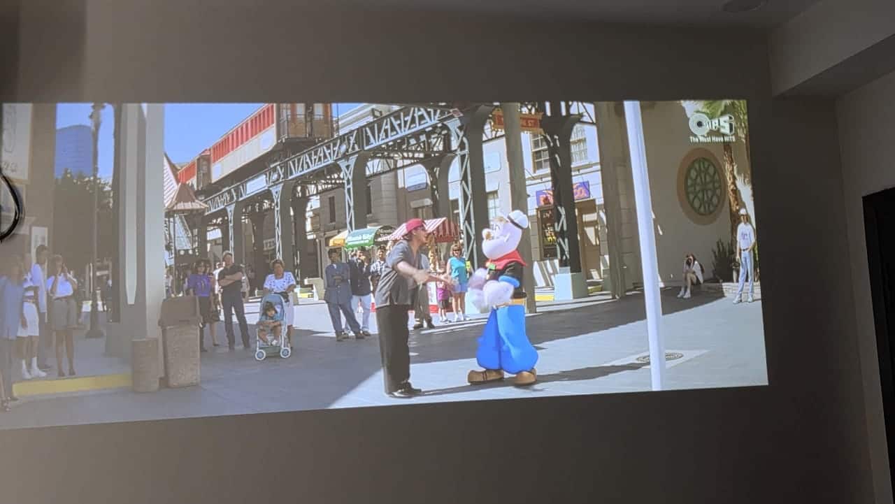 Playback via USB I tried playing some movies and sound via a USB drive and no matter what I tried, the projector kept returning the audio playback issue. While the same content was working on other devices. But, no audio issues are present with the native apps that come with the projector like Netflix, YouTube, etc.