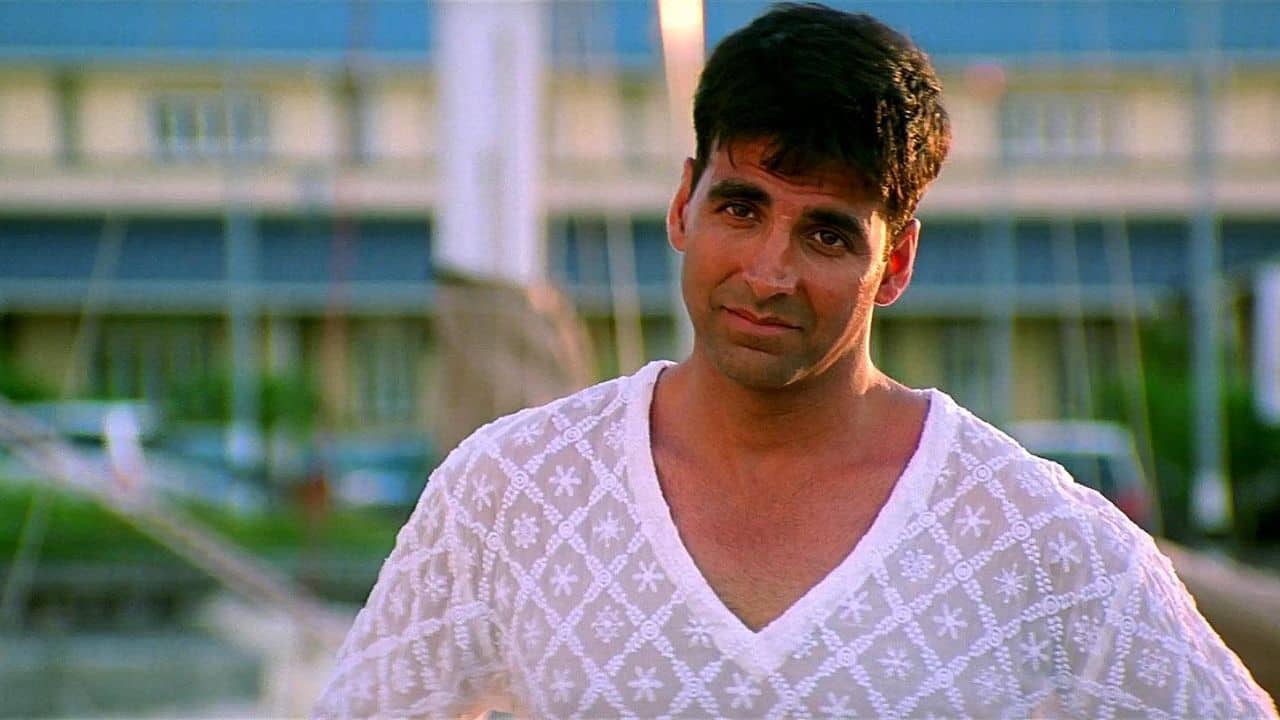 9.Mujhse Shaadi Karogi (2004) Even in a Salman Khan movie, Akshay was able to shine. He was perfectly timed to play the sly Sunny. Priyanka Chopra was caught in the middle of his and Salman's hilarious rivalry. Akshay's lighthearted performance made the audience laugh a lot, and the movie was pure fun. At times, he could exert dominance without even taking action. 9.Mujhse Shaadi Karogi (2004) Even in a Salman Khan movie, Akshay was able to shine. He was perfectly timed to play the sly Sunny. Priyanka Chopra was caught in the middle of his and Salman's hilarious rivalry. Akshay's lighthearted performance made the audience laugh a lot, and the movie was pure fun. At times, he could exert dominance without even taking action.