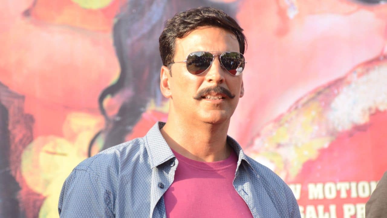 15. Rowdy Rathore (2012) One of Akshay Kumar's most famous mass-action parts is still his performance in Rowdy Rathore, in which he skilfully combined charm, humour, and action. In a dual role, he brilliantly portrayed the tough police officer Vikram Rathore and the clever little thief Shiva. 15. Rowdy Rathore (2012) One of Akshay Kumar's most famous mass-action parts is still his performance in Rowdy Rathore, in which he skilfully combined charm, humour, and action. In a dual role, he brilliantly portrayed the tough police officer Vikram Rathore and the clever little thief Shiva.
