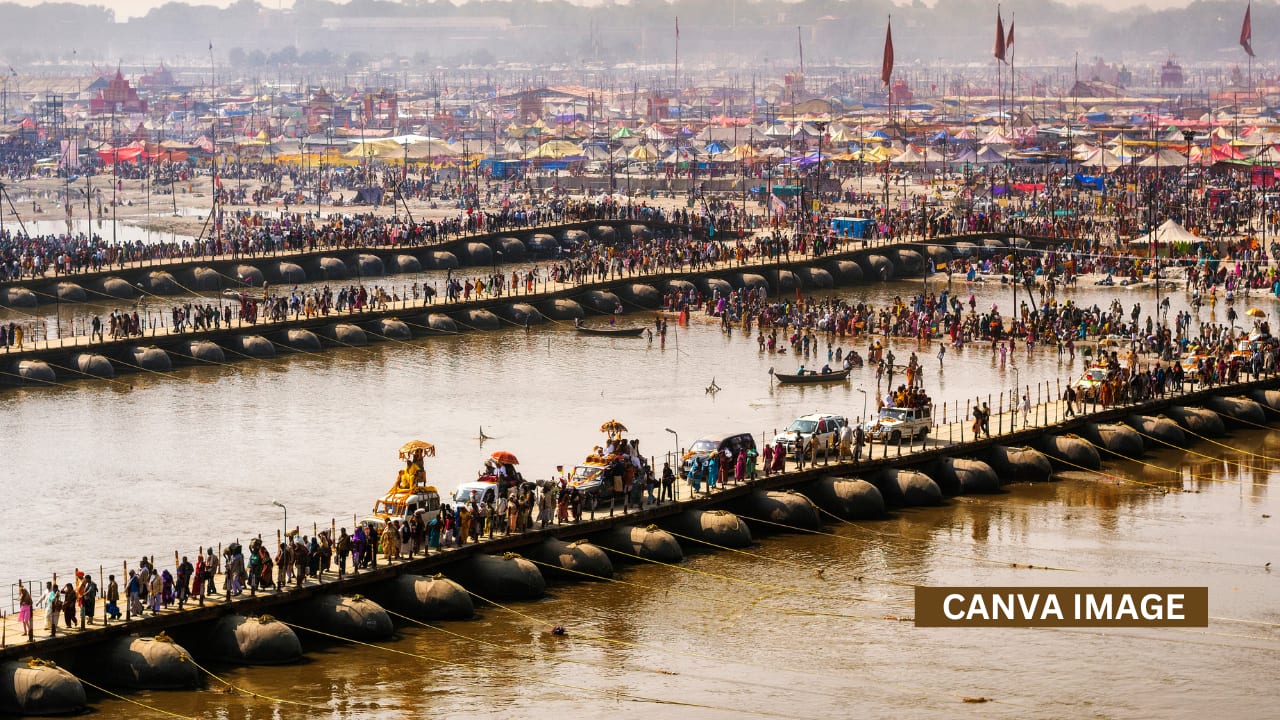 Prayagraj, Uttar Pradesh: At Triveni Sangam, where Ganga, Yamuna, and Saraswati meet, devotees perform Shradh and Pind Daan. Bathing in the confluence is believed to purify sins and help souls attain liberation.