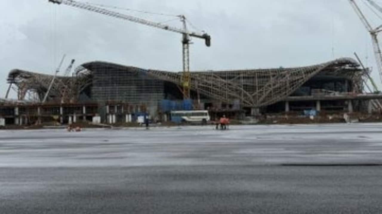 However, a significant gap between the state-of-the-art terminal and its underdeveloped supporting infrastructure is raising serious questions about the passenger experience from day one. (Photo: X)