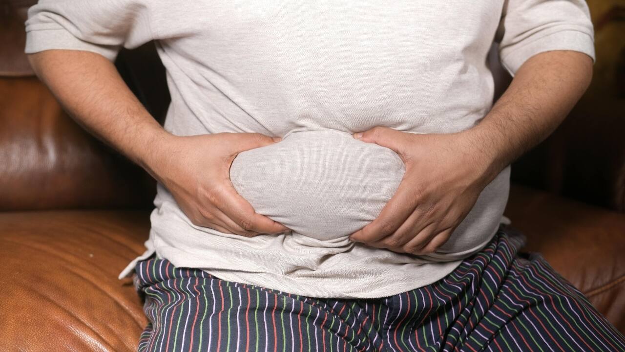 Struggling with belly fat? 6 signs how stress affects your waistline and what you can do
