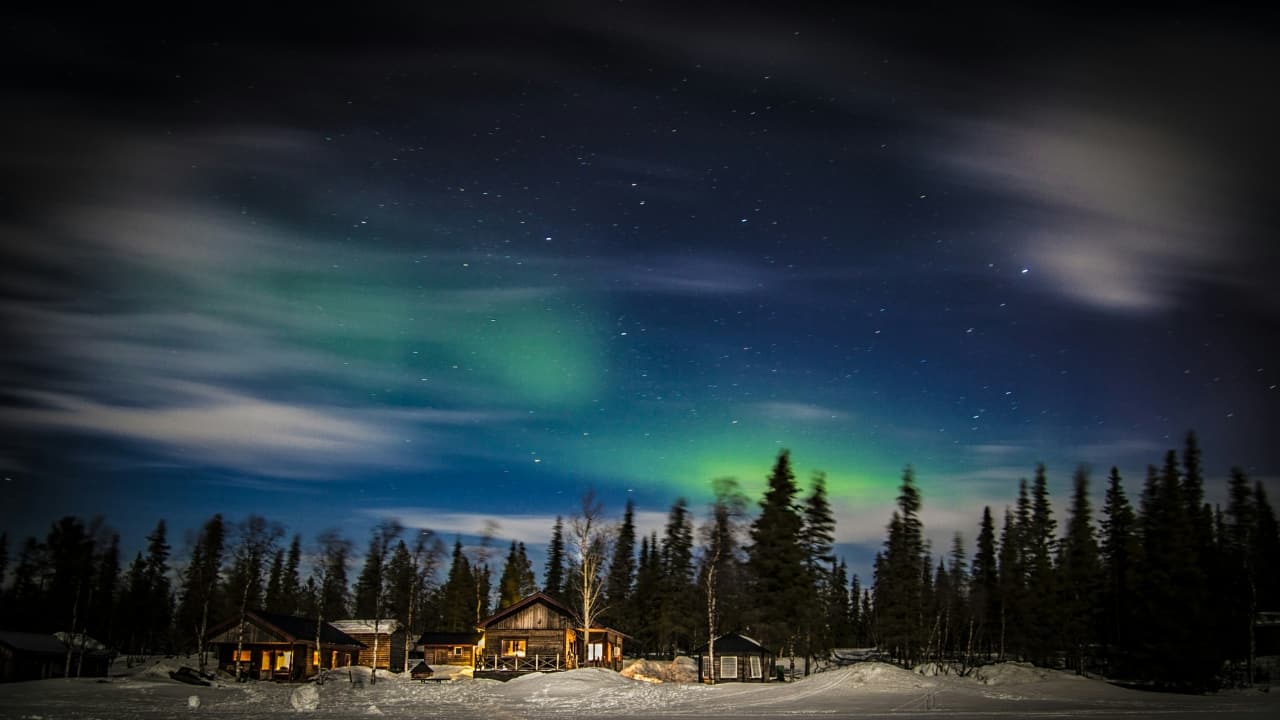 7. Kiruna, Sweden – Culture Under the Lights Kiruna blends Sami culture, ice hotels, and reindeer safaris with unforgettable northern lights displays. Here, the aurora isn’t just seen—it’s felt, providing a deeply immersive Arctic experience. (Image: Canva)