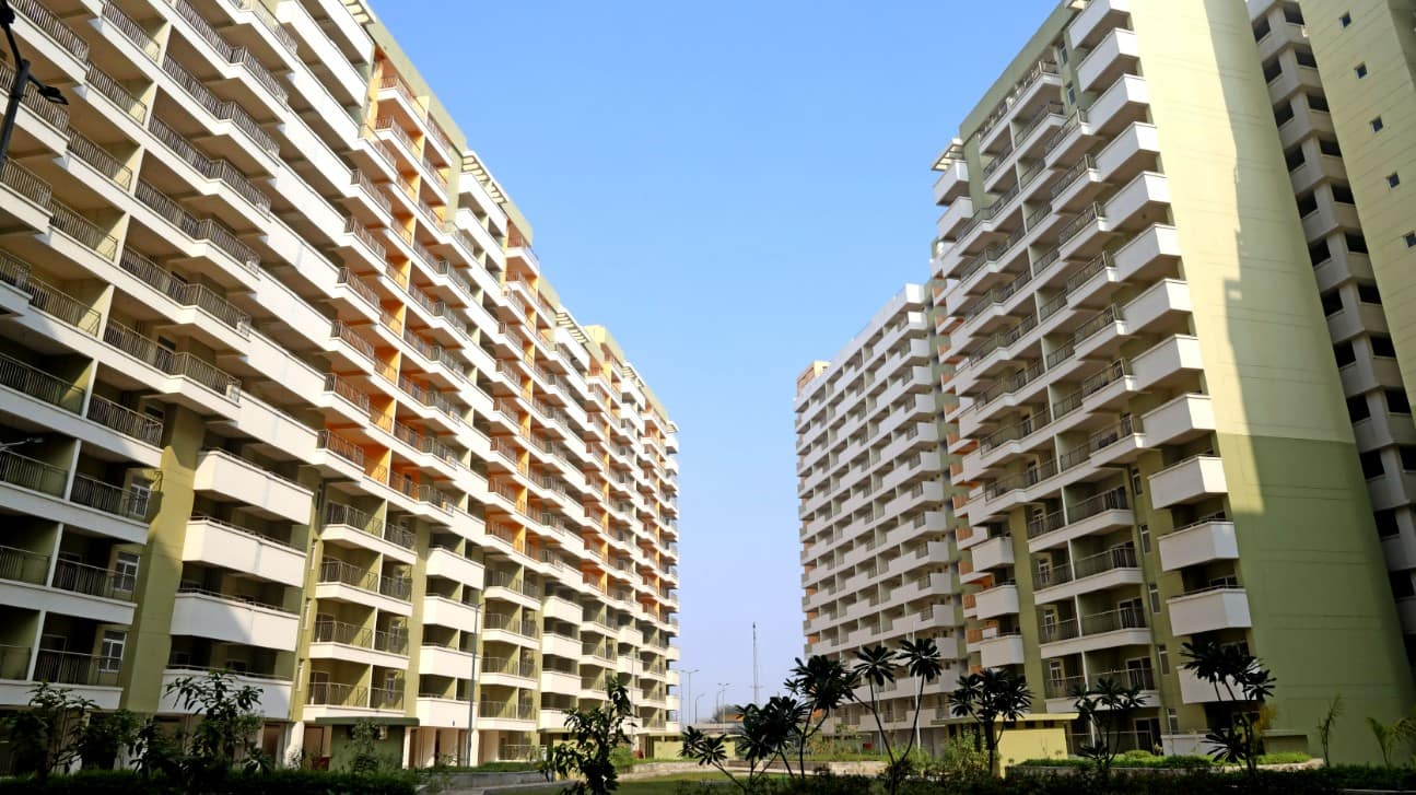 DDA Karmayogi Awaas Yojana receives bumper response; over 700 flats booked in 2 days