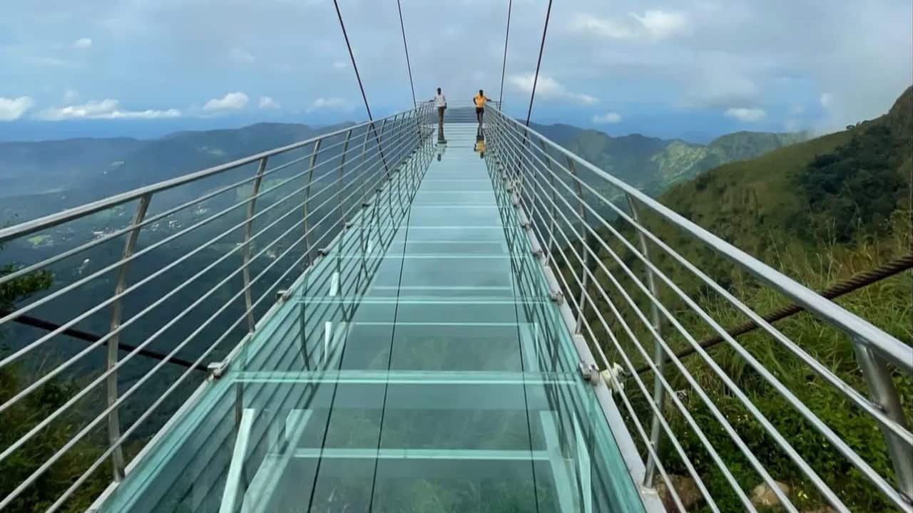 Only 40 visitors will be allowed at one time, with each group getting 5-10 minutes on the deck. Entry fees are expected to fall between ₹250 and ₹300, making it an affordable experience for both domestic and international tourists. (Photo: X) Only 40 visitors will be allowed at one time, with each group getting 5-10 minutes on the deck. Entry fees are expected to fall between ₹250 and ₹300, making it an affordable experience for both domestic and international tourists. (Photo: X)