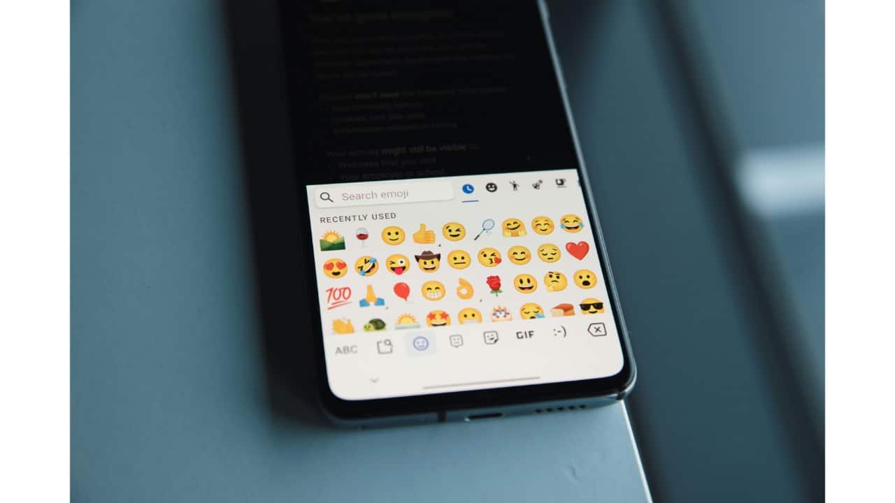 Bigfoot, orca whale, treasure chest and more confirmed in next emoji update