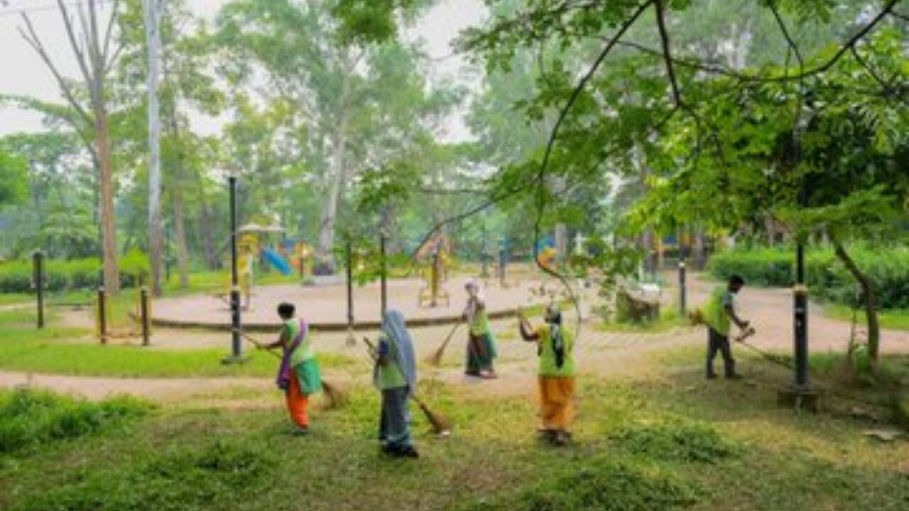 Ahead of the Durga Puja, Rourkela Municipal Corporation has intensified sanitation efforts. (Photo: X)