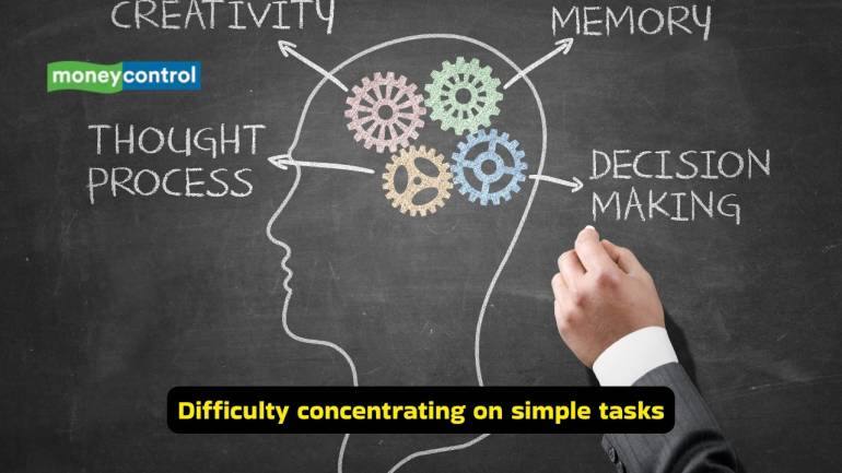 8 Red Flags That Signal Your Brain Fog Could Require Medical Attention (Image: Canva)